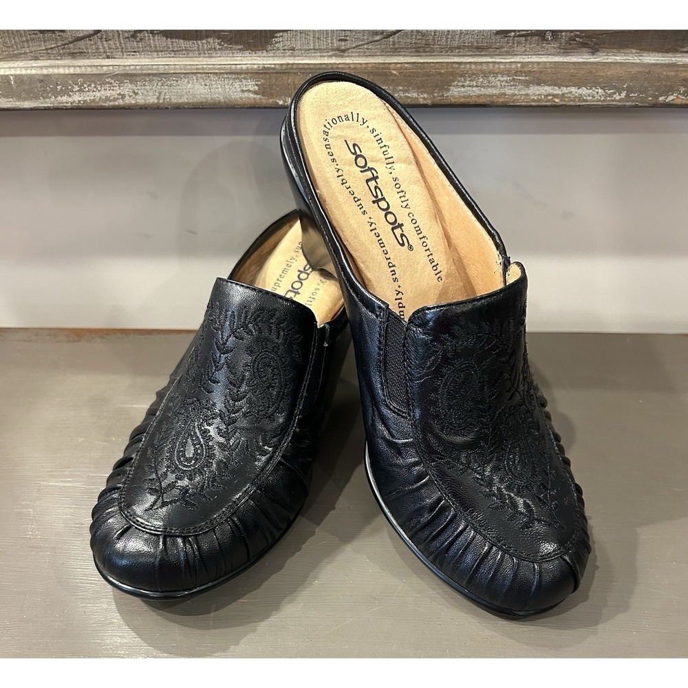 SOFTSPOTS 6M Comfort Clogs Suede & Leather Black Paisley Womens Shoes Casual